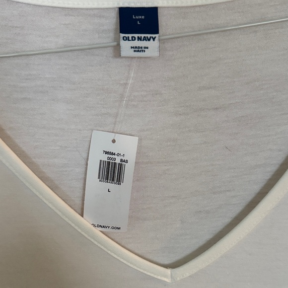 Old Navy White V-Neck Women's Top - Large - Picture 3 of 3